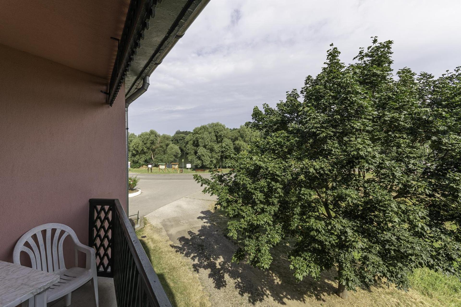 Hableany Hotel Tiszafüred Екстериор снимка