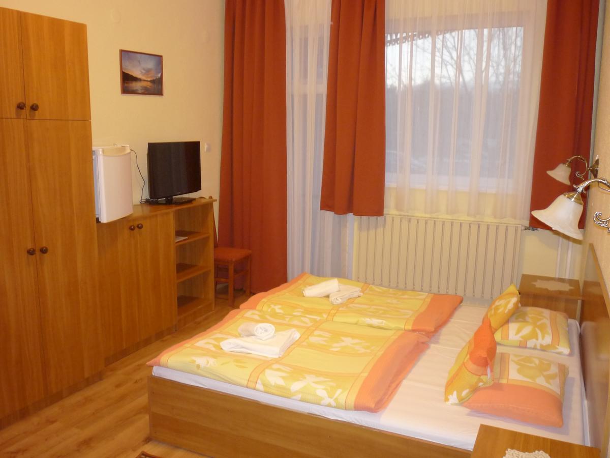 Hableany Hotel Tiszafüred Екстериор снимка
